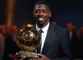 Une image de Ousmane Dembélé avec le Ballon D’or.